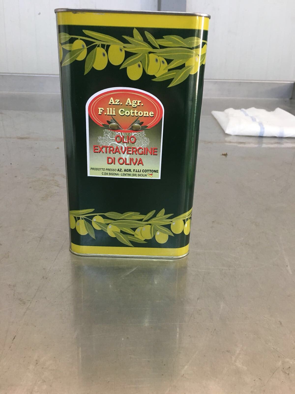 Latta di olio extravergine
